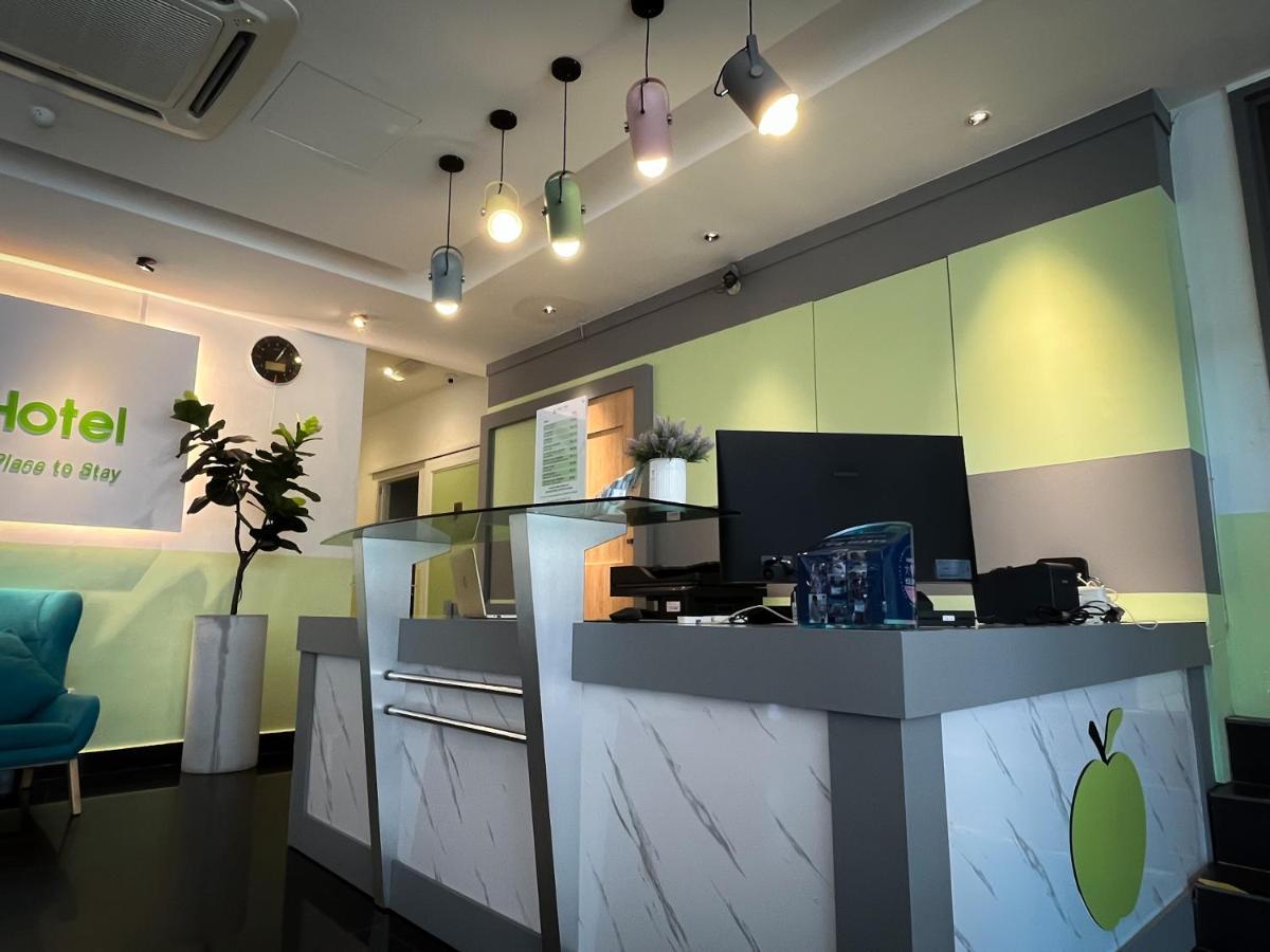 Apple 1 Hotel Queensbay Bayan Lepas Exteriör bild