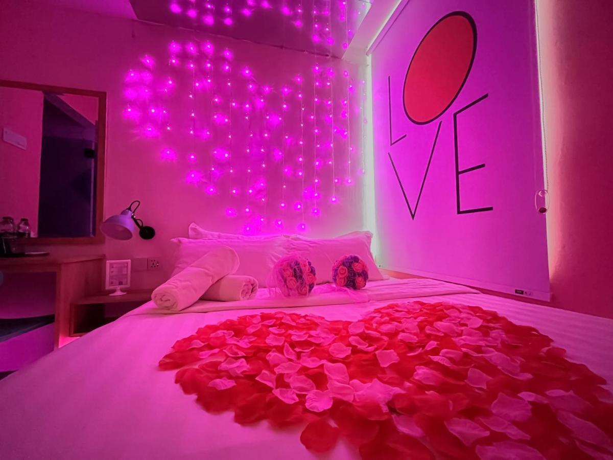 Apple 1 Hotel Queensbay Bayan Lepas Exteriör bild
